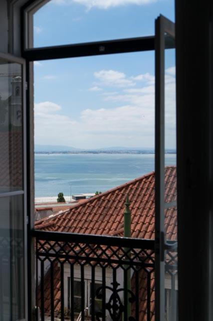 Downtown Alfama & Me Leilighet Lisboa Eksteriør bilde